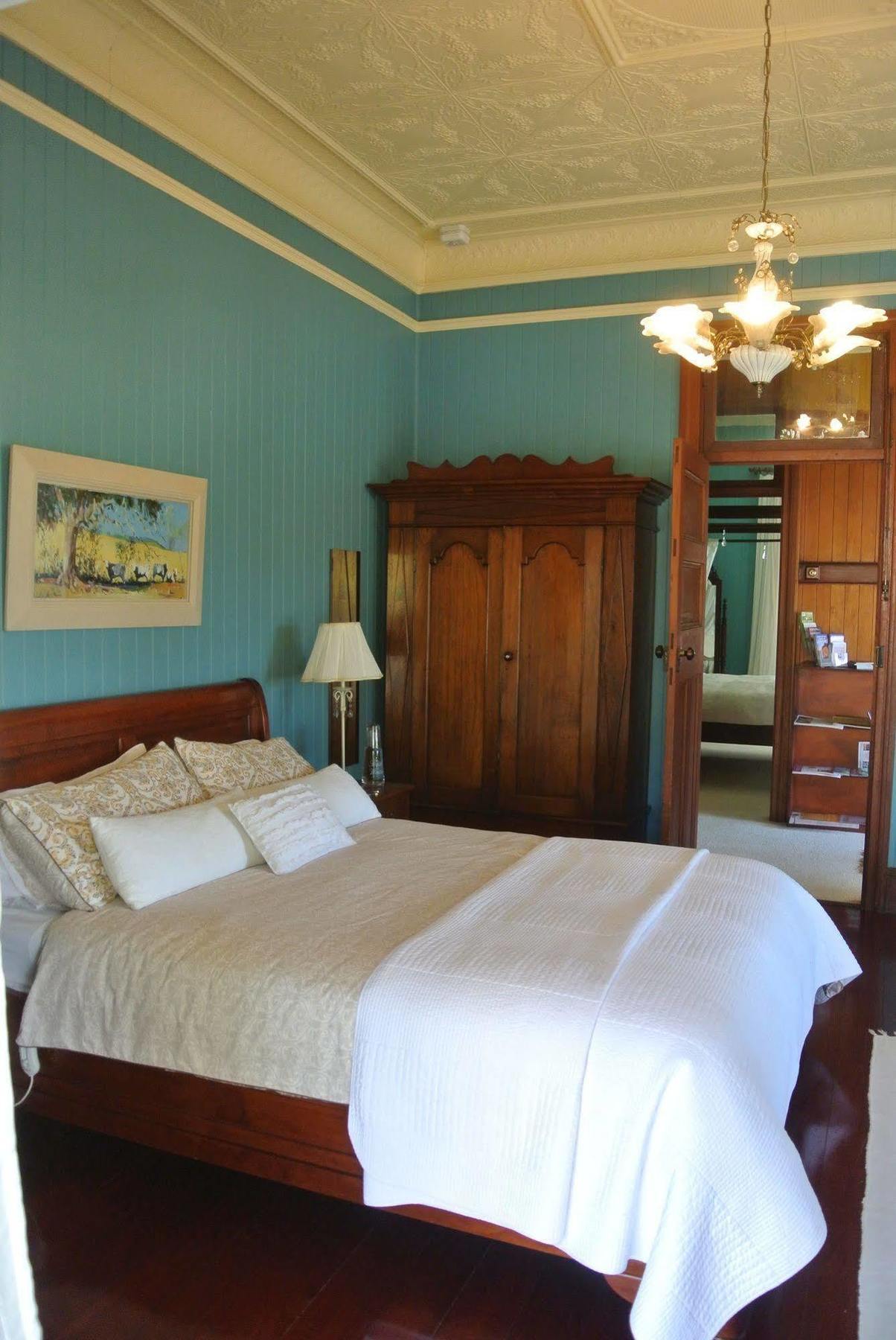 Wiss House Bed & Breakfast Kalbar Екстер'єр фото