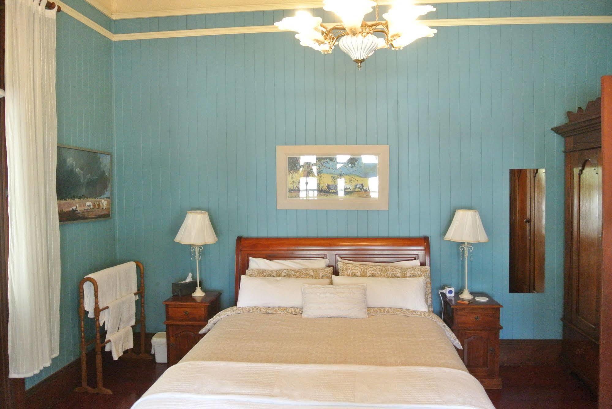 Wiss House Bed & Breakfast Kalbar Екстер'єр фото
