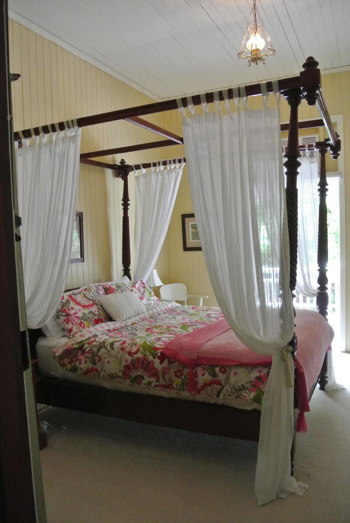 Wiss House Bed & Breakfast Kalbar Екстер'єр фото